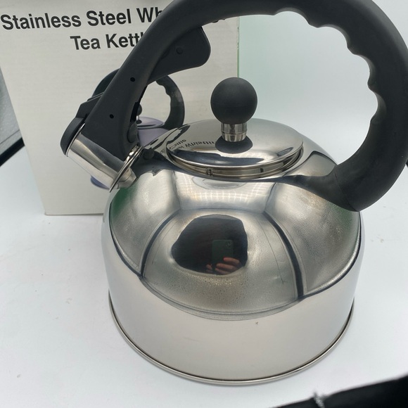VTG Cook Supreme Whistling Tea Kettle Stainless Steel Bakelite Handle 2 1/2 Qt - Picture 2 of 15